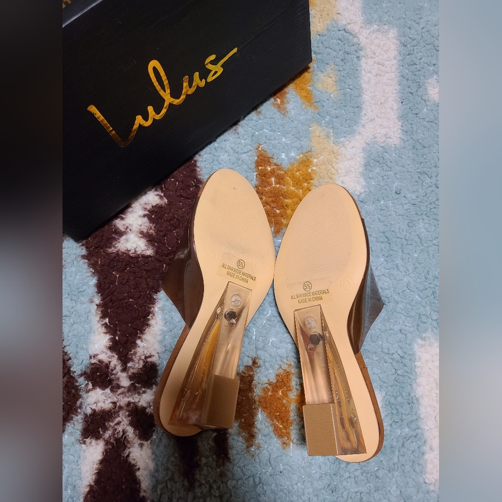 Lulus - Picture 5 of 11